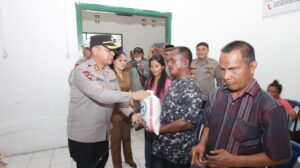 Kapolres Sergai Berikan Tali Asih dan Sembako Kepada Warga Tuna Netra dan Tuna Daksa