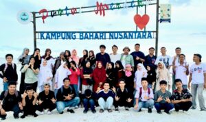 Pantai Merdeka Bagan Kuala Jadi Project Class SMKS IT Aisyiyah Sumut